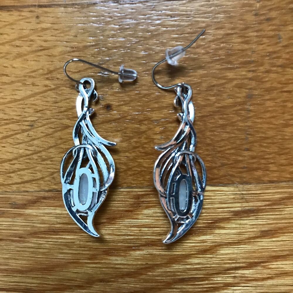 Gothic Victorian Lolita EGL Fairycore Silver & "Moonstone" Swirly Earrings - Picture 7 of 8